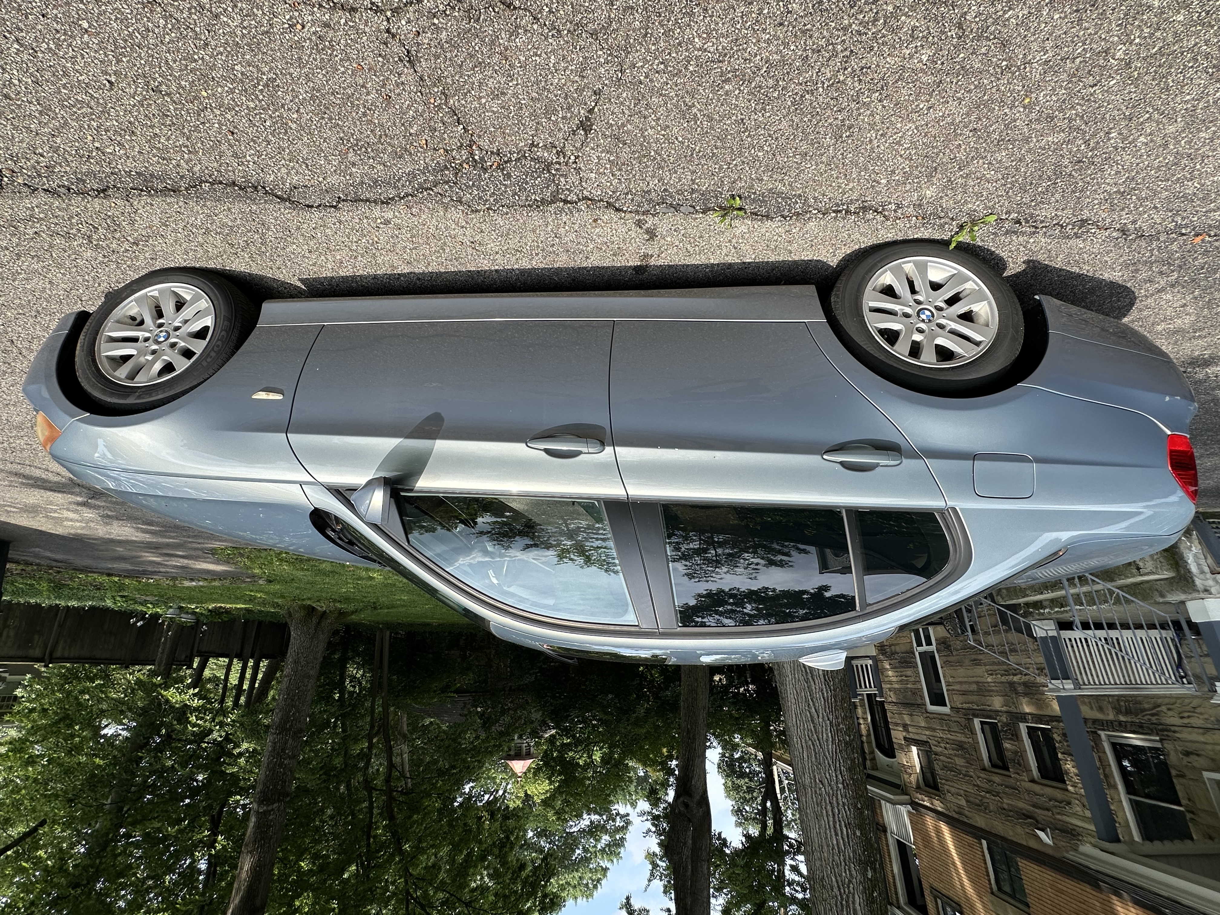 Used 2006 BMW 325i Sedan RWD image 10