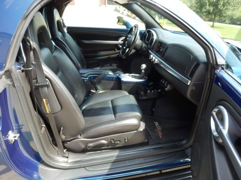 Used 2005 Chevrolet SSR w/ Preferred Equipment Group RWD image 11