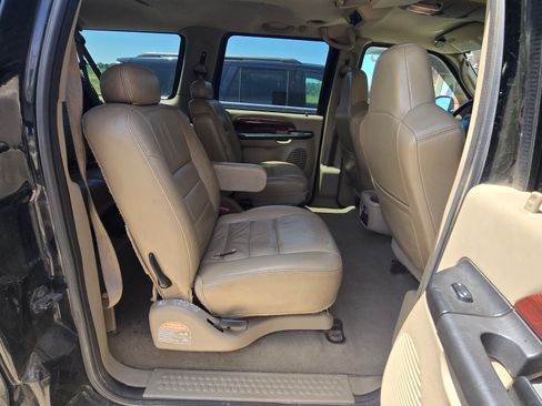 Used 2005 Ford Excursion Limited image 15