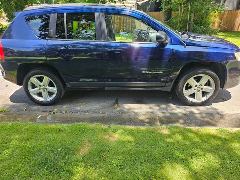 Used 2012 Jeep Compass Limited AWD/4WD image 8