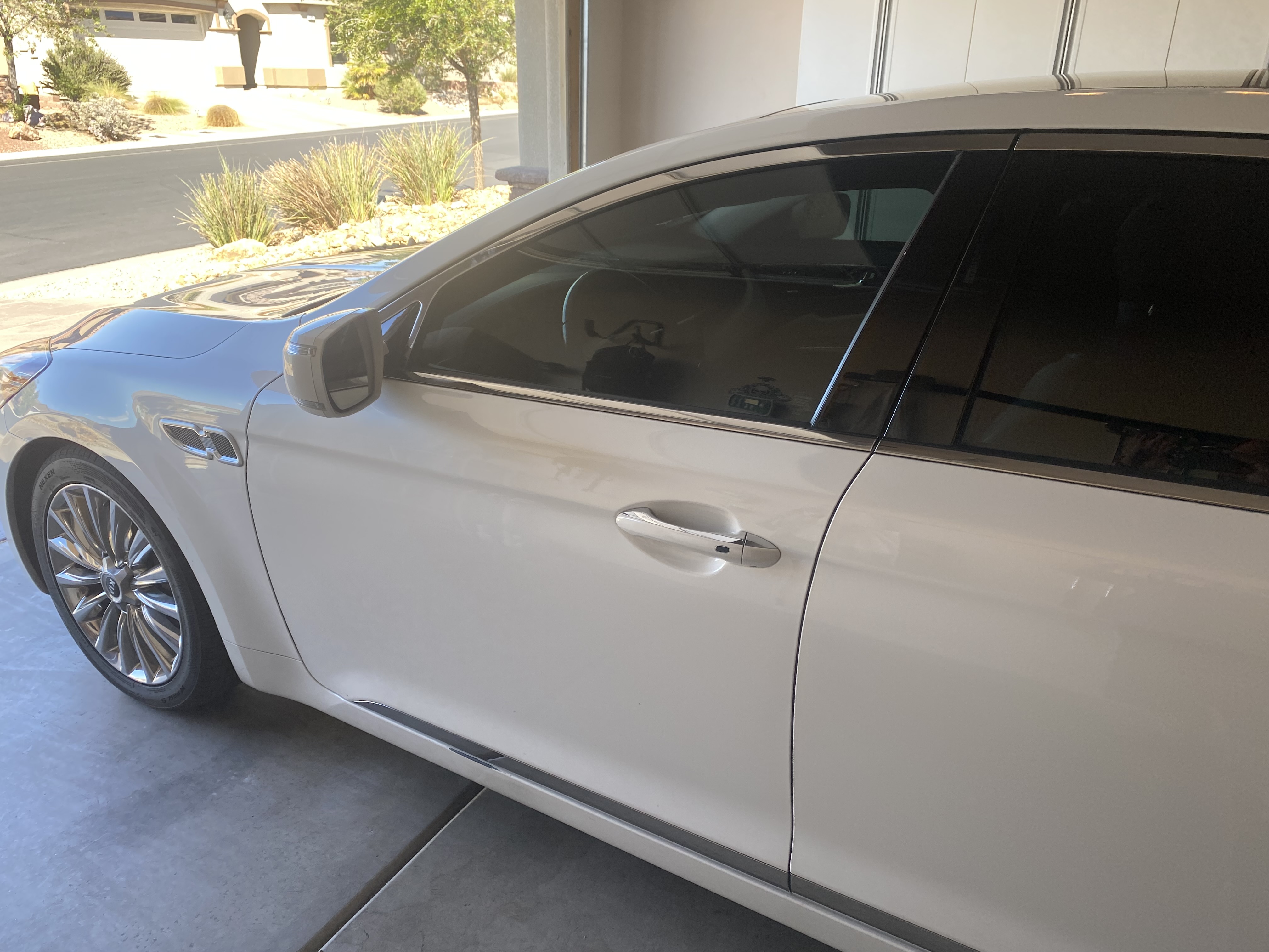 Used 2015 Kia K900 Luxury RWD image 28