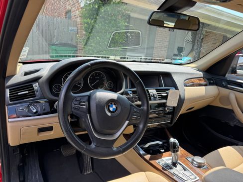 Used 2017 BMW X3 xDrive28i image 9