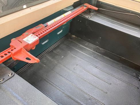 Used 1994 Jeep Wrangler SE image 9