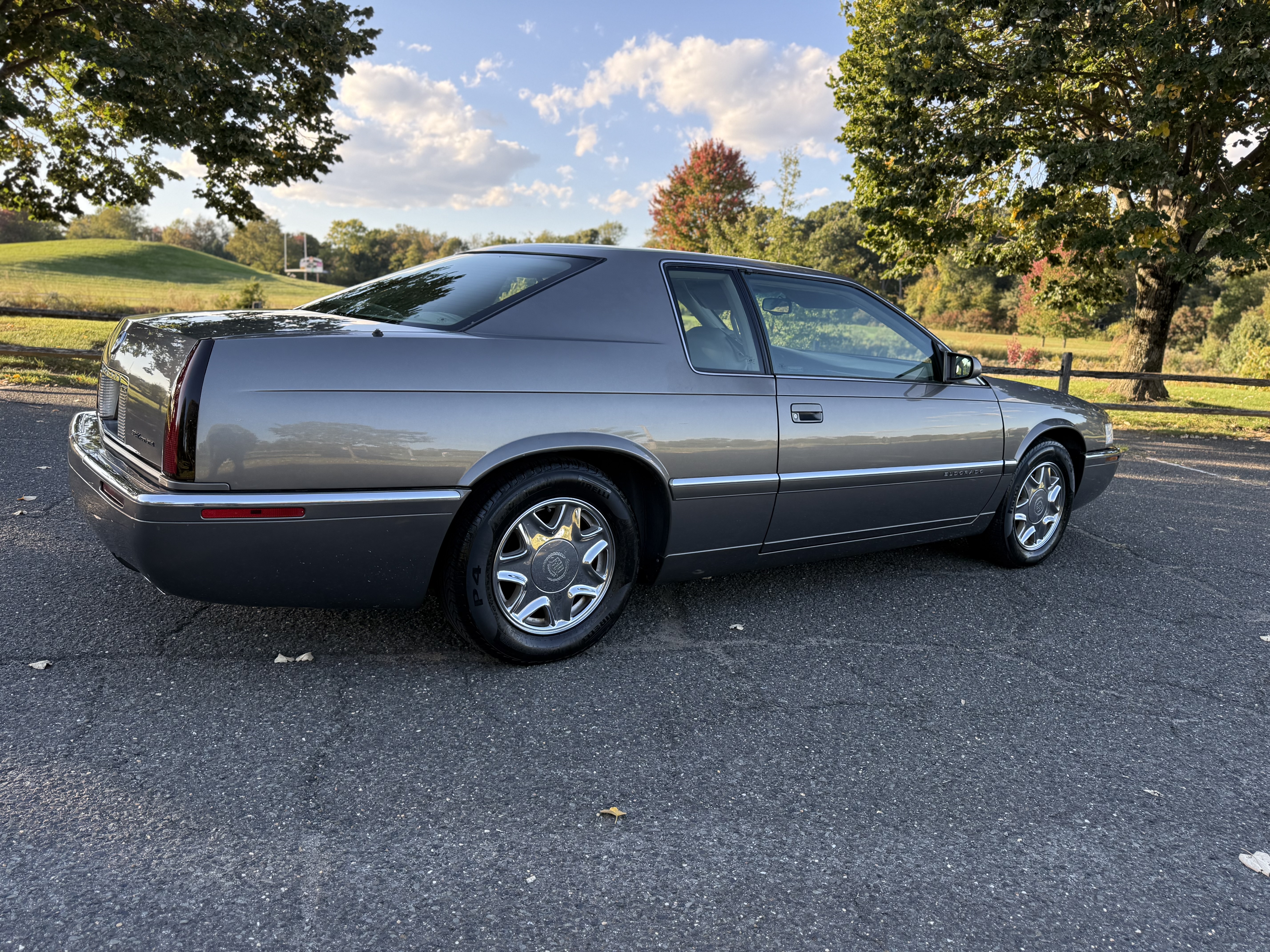 Used 1998 Cadillac Eldorado FWD image 8