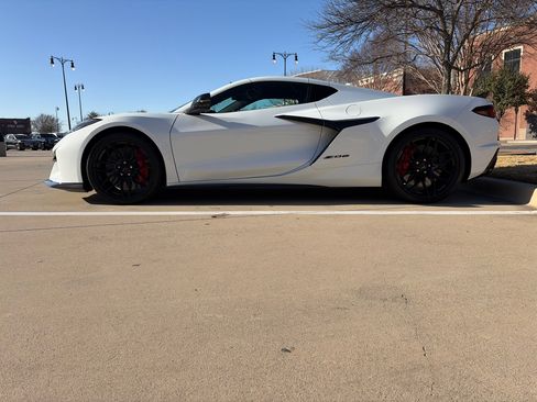 Used 2024 Chevrolet Corvette Z06 w/ Battery Protection Package image 13