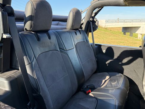 Used 2022 Jeep Wrangler Sport image 13