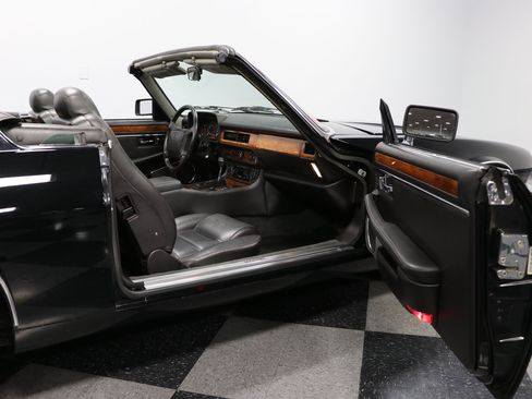 Used 1995 Jaguar XJS 4.0 Convertible image 1