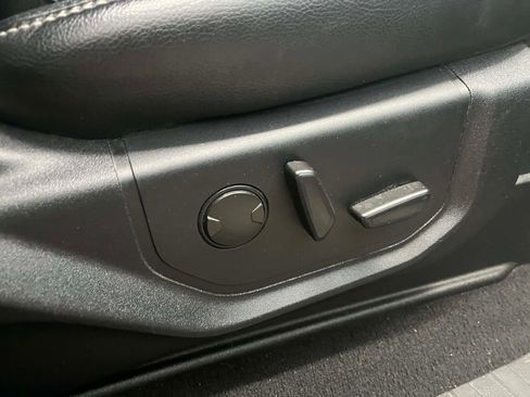 Used 2020 Ford F250 Lariat w/ Lariat Value Package image 17