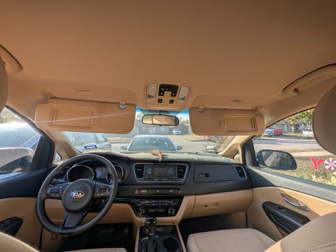 Used 2016 Kia Sedona LX w/ Option Group 020 image 28