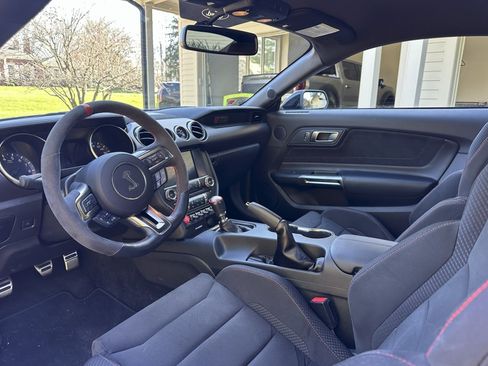 Used 2017 Ford Mustang Shelby GT350R w/ GT350R Equipment Group 920A image 11