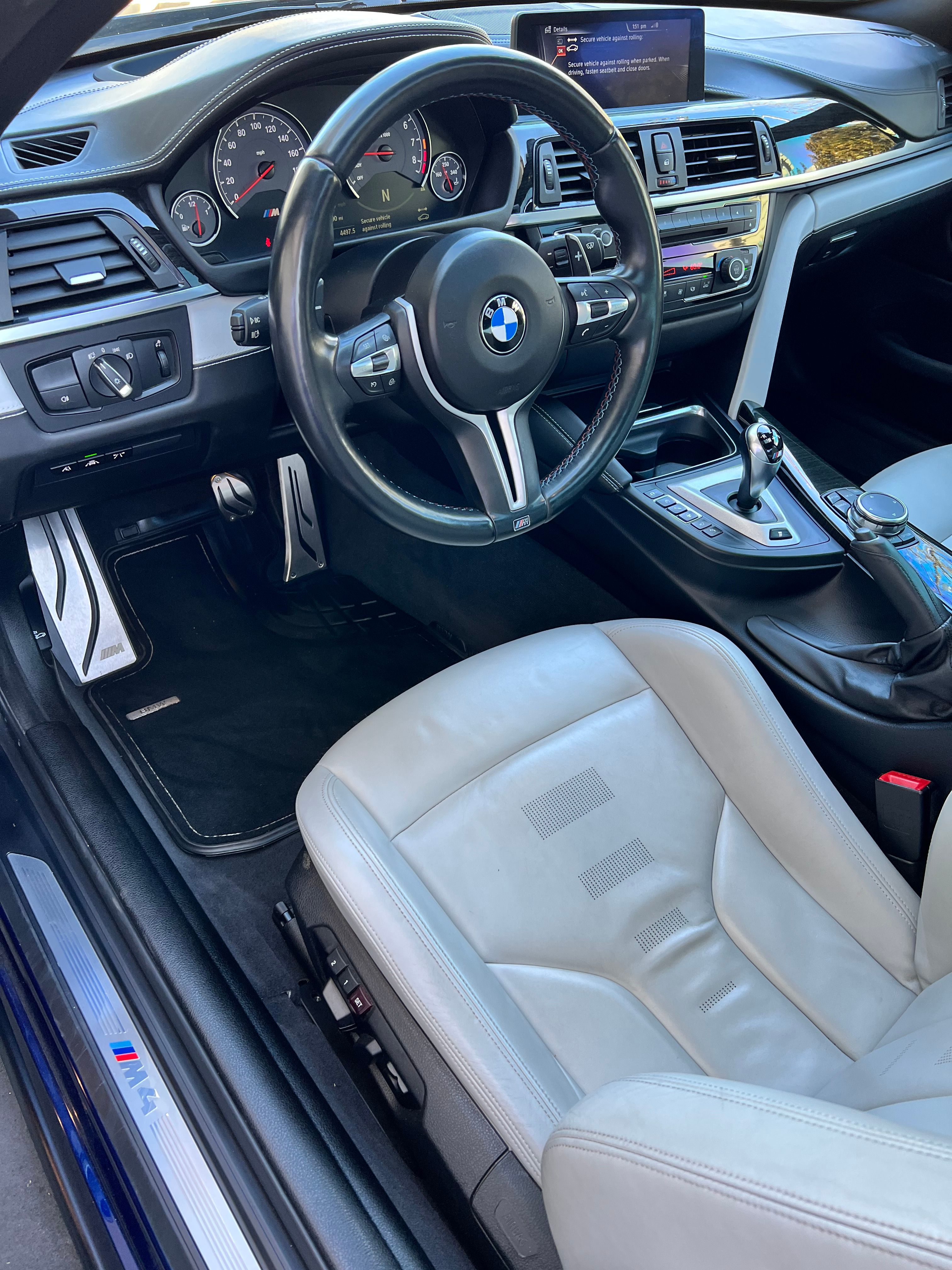 Used 2015 BMW M4 Coupe RWD image 5