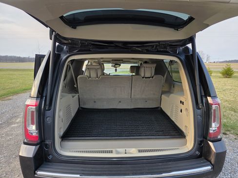 Used 2017 GMC Yukon XL Denali w/ Open Road Package image 11