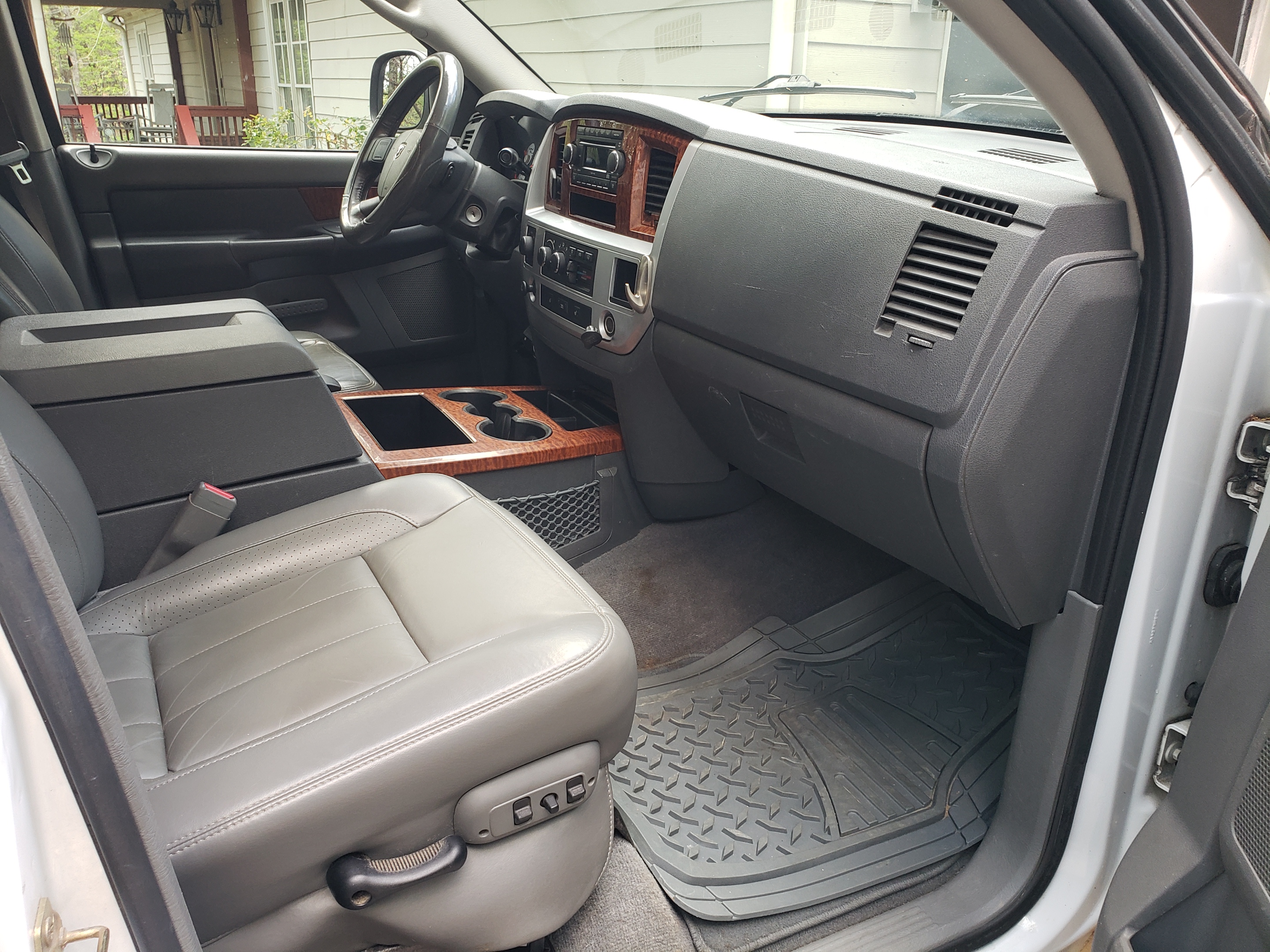 Used 2006 Dodge Ram 2500 Truck Laramie AWD/4WD image 11