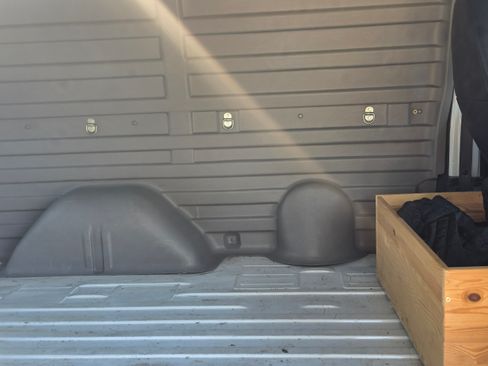 Used 2001 Chevrolet Astro image 15