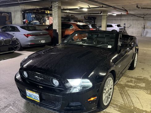 Used 2014 Ford Mustang GT Premium image 1