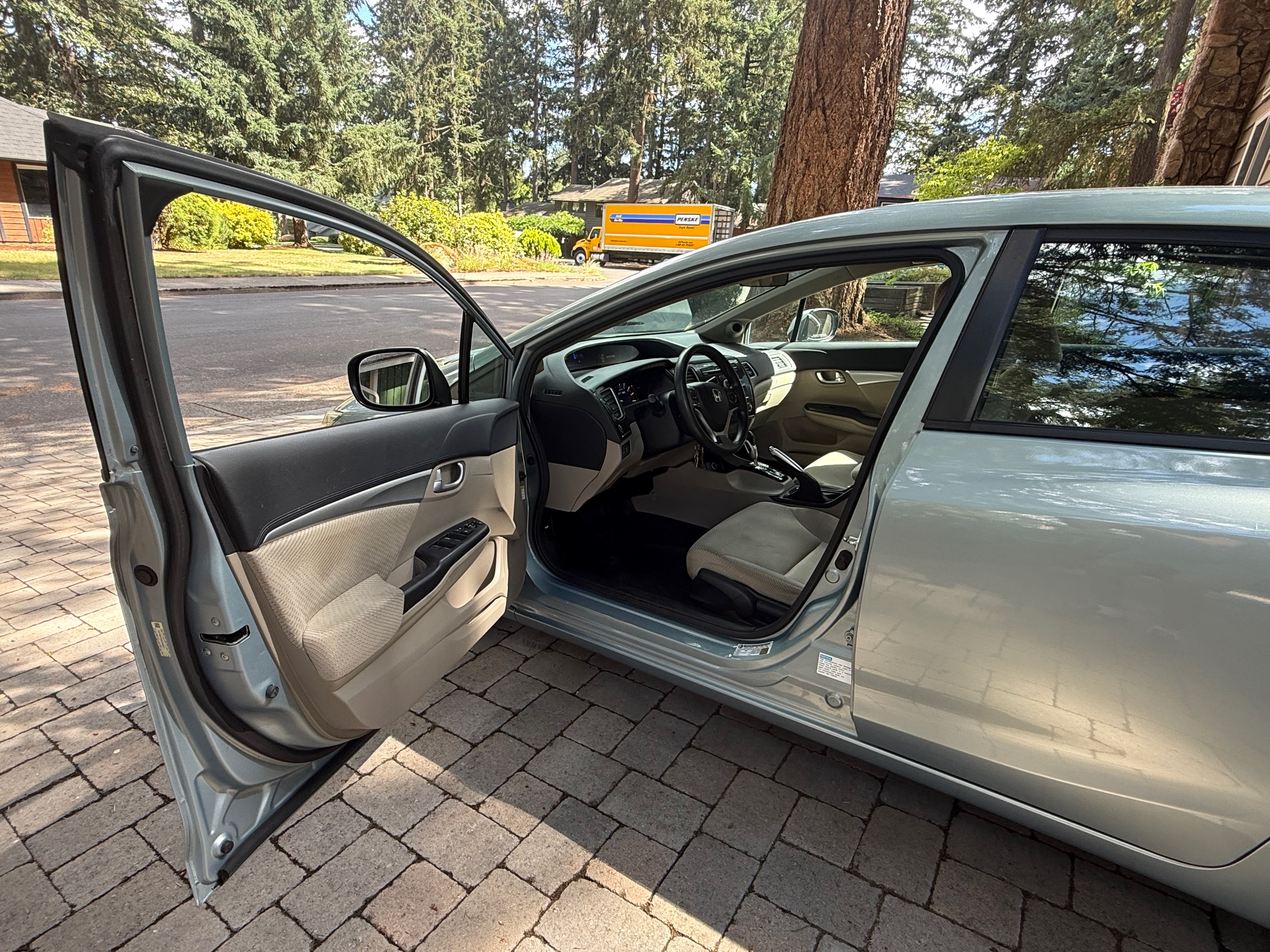 Used 2013 Honda Civic Hybrid Sedan image 11