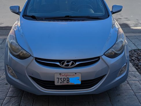 Used 2013 Hyundai Elantra GLS w/ Preferred Pkg image 11