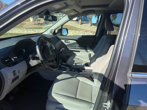 Used 2019 Honda Ridgeline RTL-E image 16