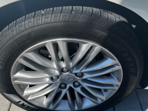 Used 2013 Lexus ES 350 image 8