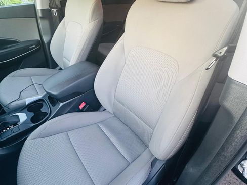 Used 2018 Hyundai Santa Fe Sport FWD image 5