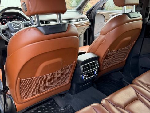 Used 2017 Audi Q7 3.0T Prestige image 24