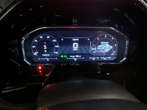 Used 2025 GMC Sierra 1500 SLT w/ SLT Premium Plus Package image 13