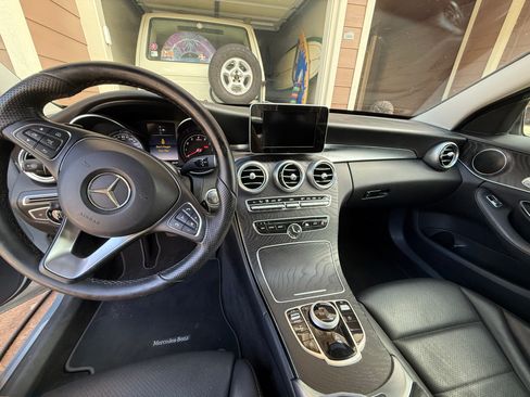 Used 2017 Mercedes-Benz C 300 Sedan image 9