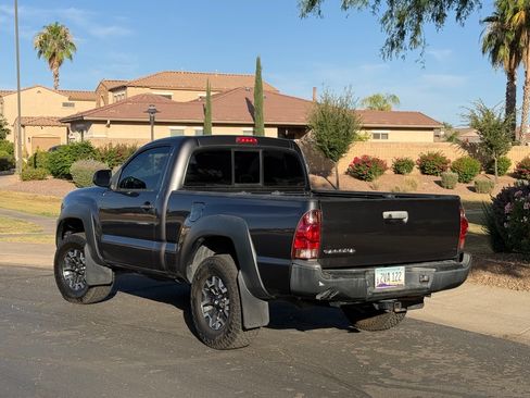 Used 2012 Toyota Tacoma 4x4 Regular Cab image 6