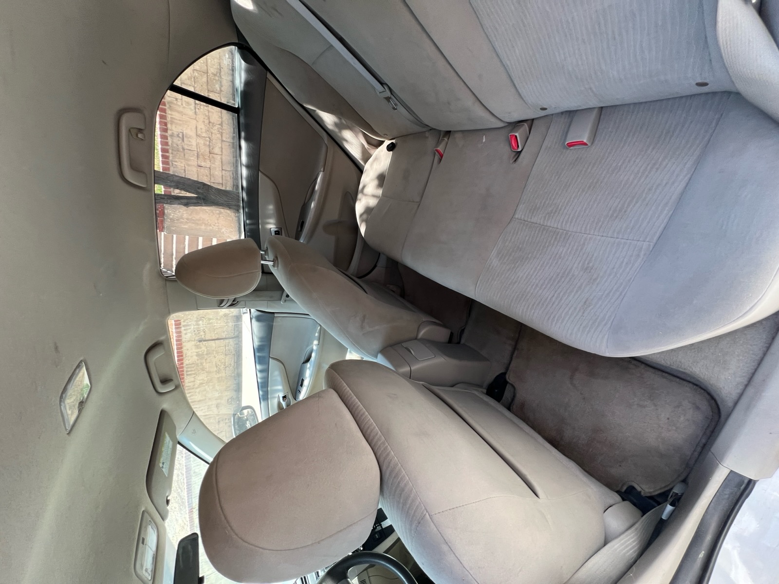 Used 2010 Toyota Corolla LE FWD image 2