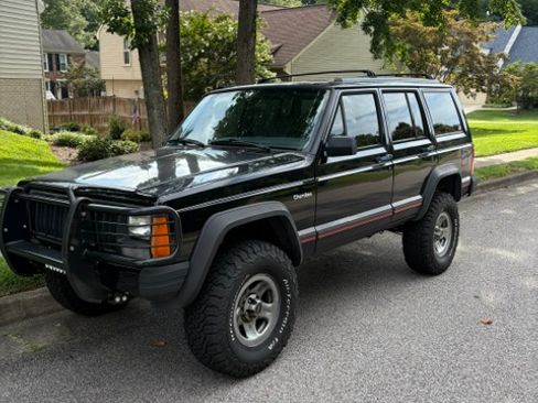 Used 1996 Jeep Cherokee 4WD 4-Door image 6