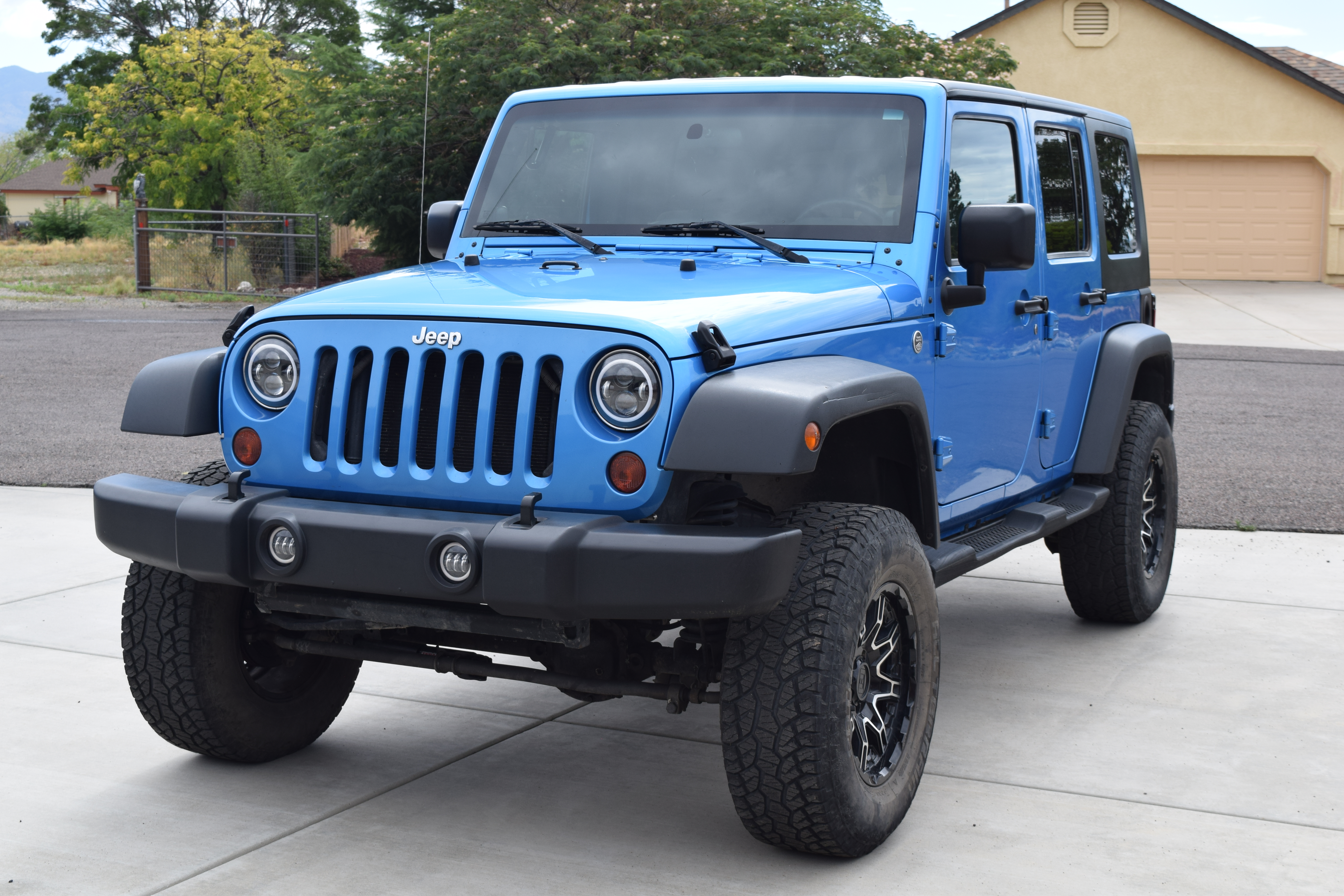 Used 2010 Jeep Wrangler Unlimited Sport AWD/4WD image 1