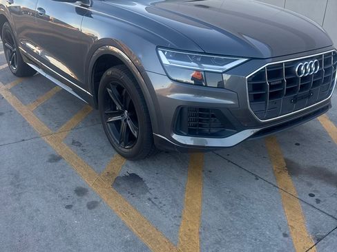 Used 2019 Audi Q8 Premium w/ Convenience Package image 2