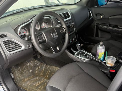 Used 2012 Dodge Avenger SE FWD image 1