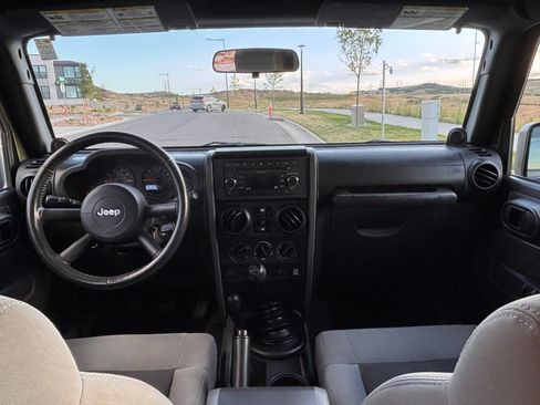 Used 2008 Jeep Wrangler Unlimited X AWD/4WD image 8