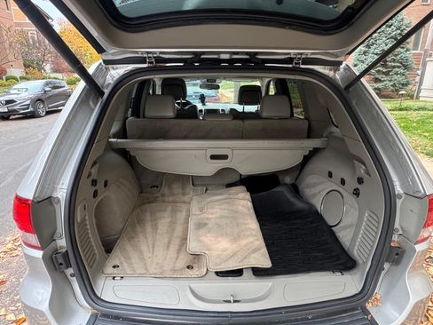 Used 2013 Jeep Grand Cherokee Laredo image 9