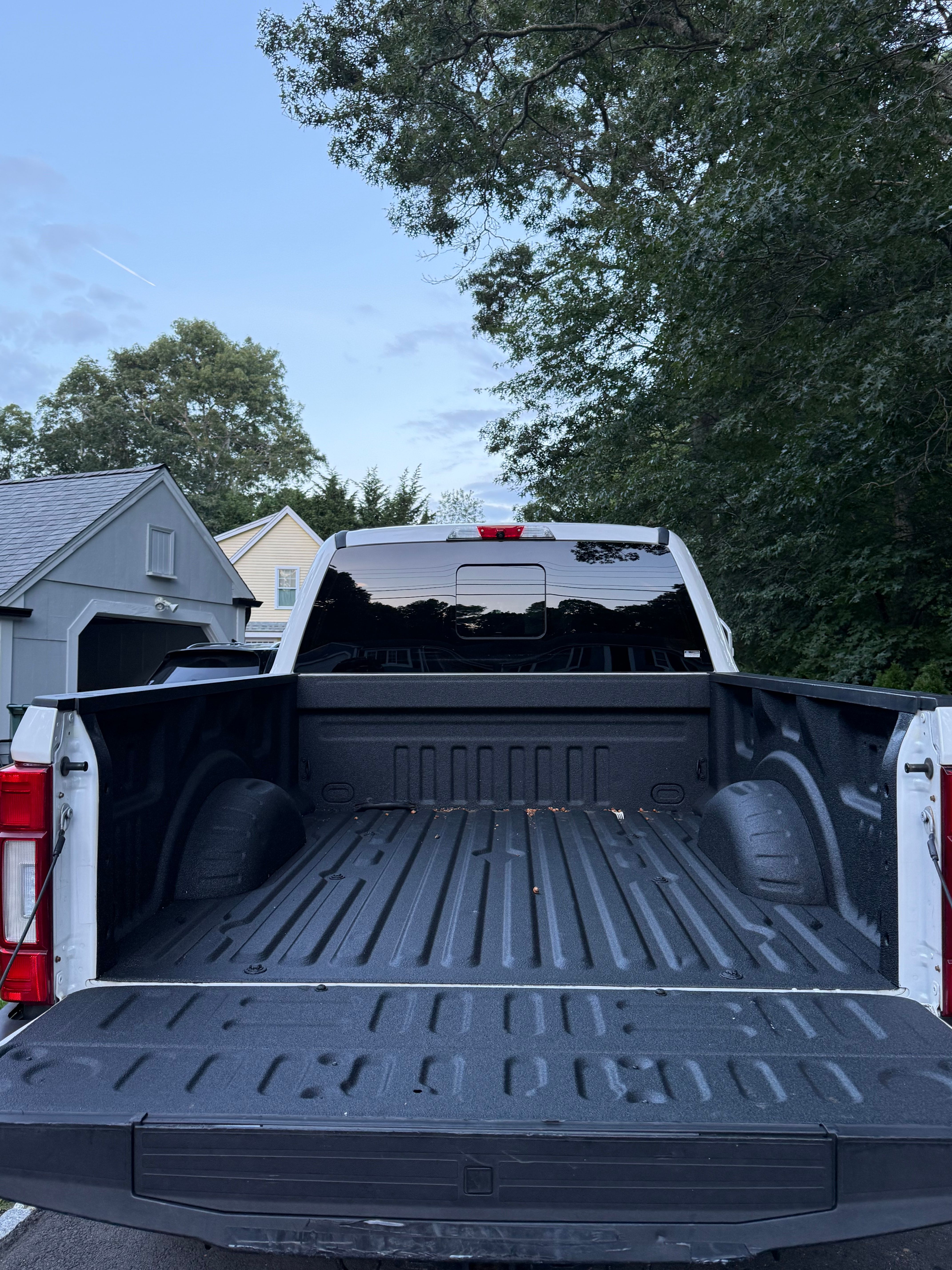 Used 2017 Ford F250 Platinum w/ Platinum Ultimate Package AWD/4WD image 13