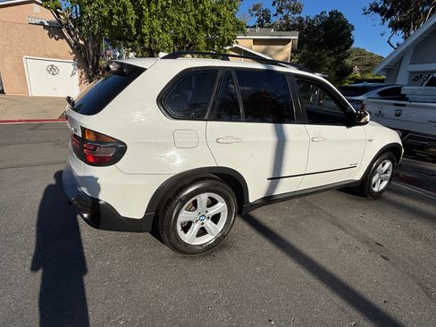 Used 2009 BMW X5 xDrive35d image 6