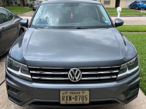 Used 2020 Volkswagen Tiguan SEL AWD/4WD image 1