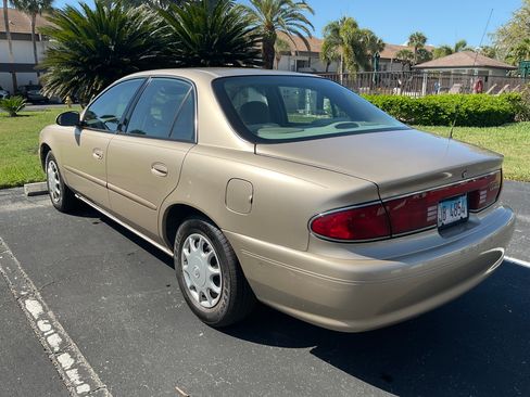 Used 2004 Buick Century Sedan image 4