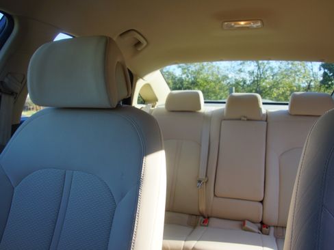 Used 2016 Hyundai Sonata SE image 9