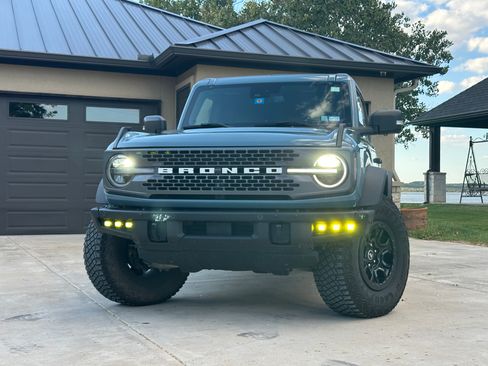 Used 2022 Ford Bronco Badlands AWD/4WD image 2