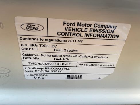 Used 2011 Ford Fusion SE image 27