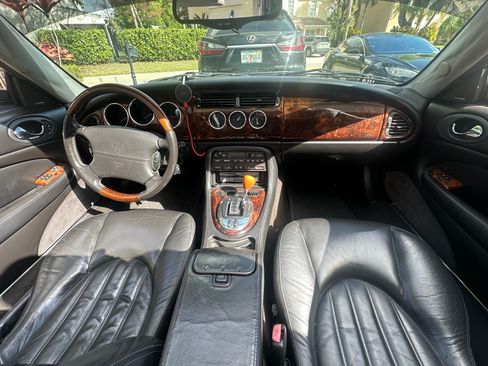 Used 2005 Jaguar XK8 Convertible image 15