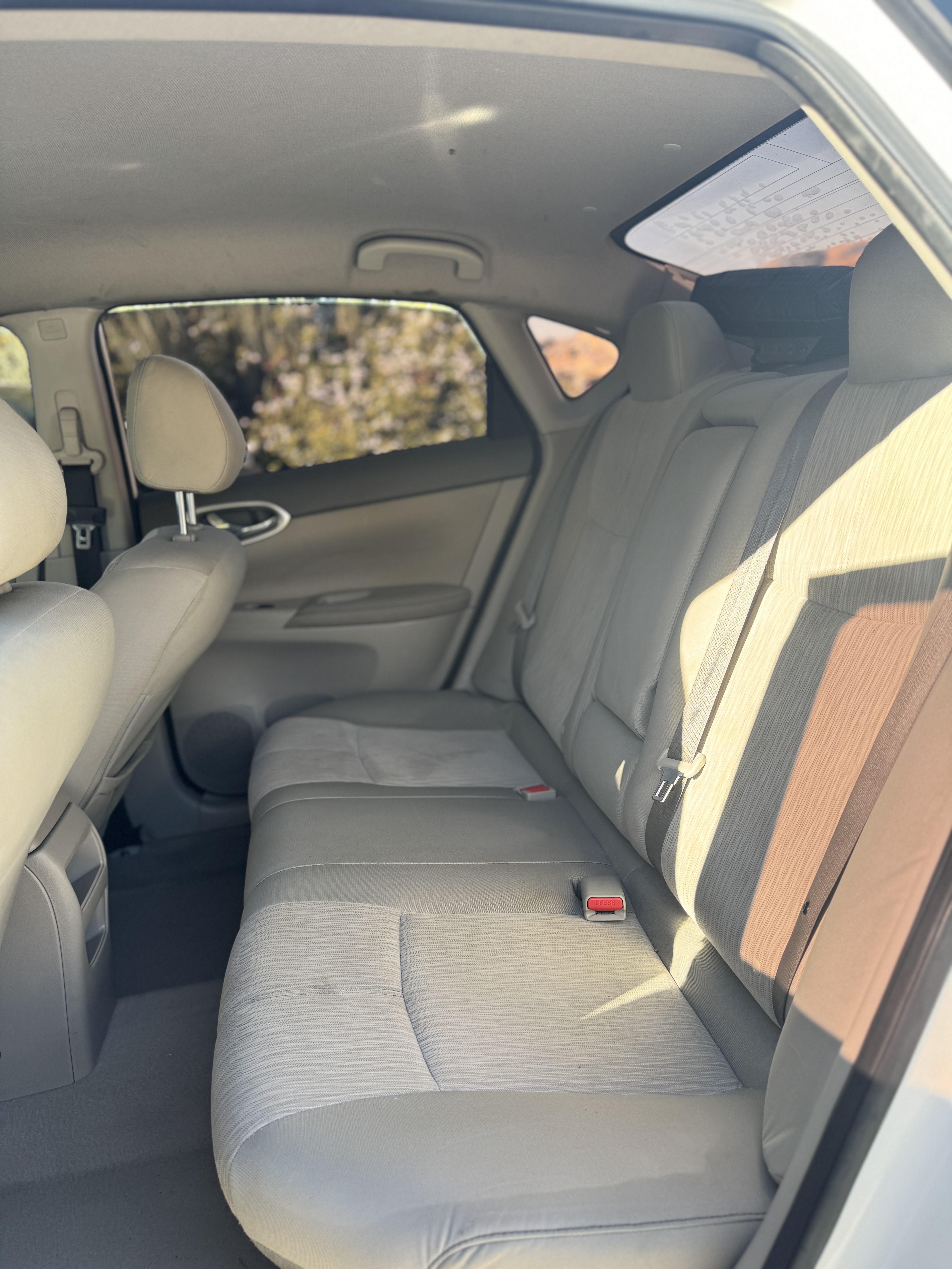 Used 2014 Nissan Sentra SV FWD image 11