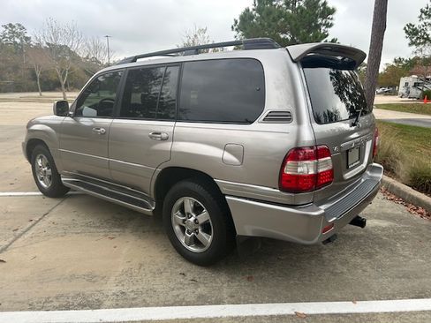 Used 2007 Toyota Land Cruiser image 6