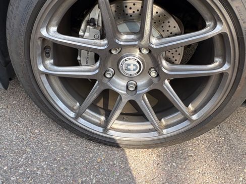 Used 2001 Porsche 911 Carrera 4 image 27