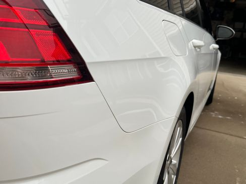 Used 2018 Volkswagen Golf S AWD/4WD image 4