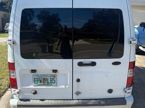 Used 2010 Ford Transit Connect XLT image 6