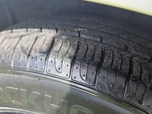 Used 2015 Toyota Prius Three image 22