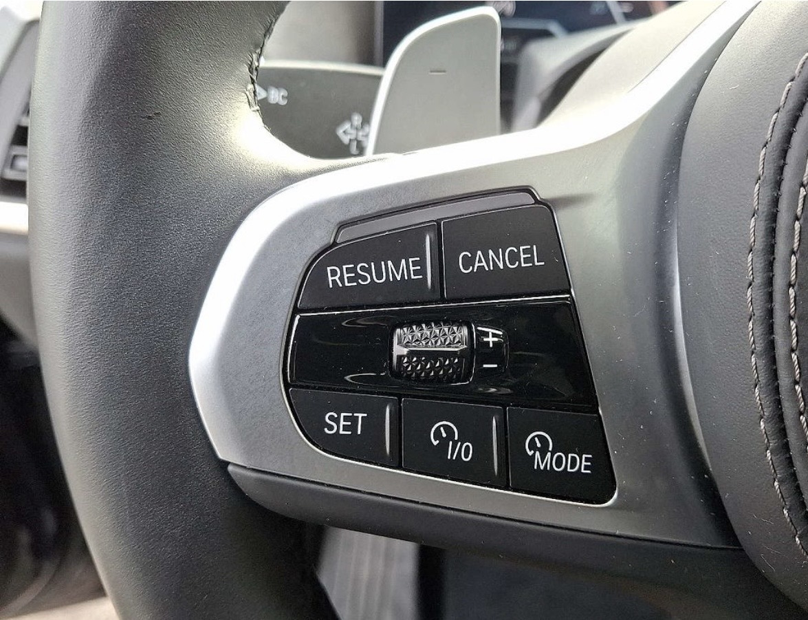 Used 2026 BMW X7 xDrive40i w/ M Sport Package AWD/4WD image 25